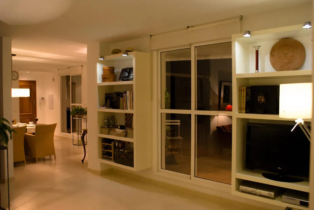 Penthouse Alora Apartment