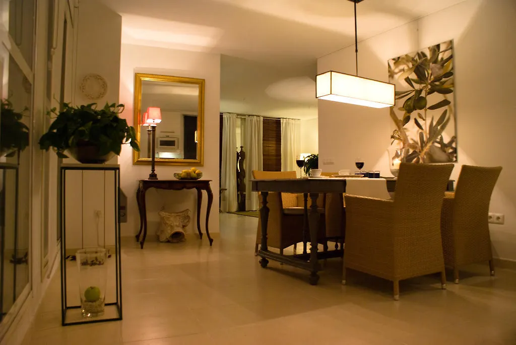 Penthouse Alora Apartment